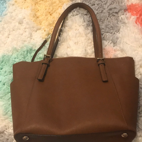 Michael Kors purse - Picture 3 of 5